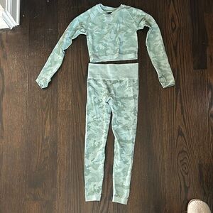 Camo Long Sleeve Crop Top and Leggings Set